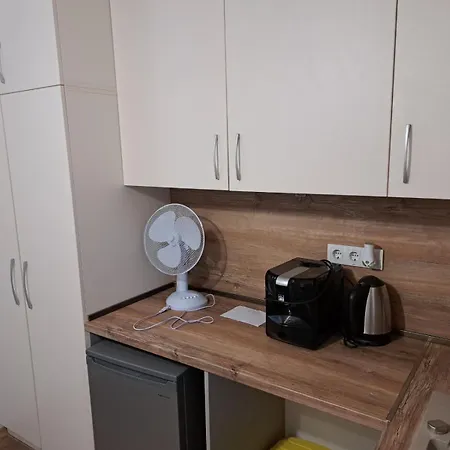 Charming Aquamarine Getaway Várna